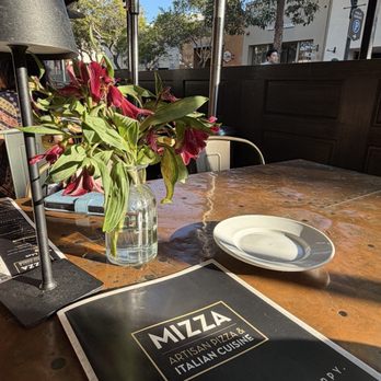 Mizza - Italian Near Me - Santa Barbara, California