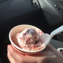 JD's Popcorn - Raspberry chocolate ice cream