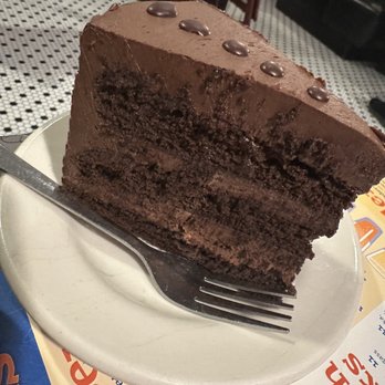 Veggie Galaxy - Vegan chocolate cake - Breakfast & Brunch Near Me - Cambridge, Massachusetts Veggie Galaxy - Vegan chocolate cake - Breakfast & Brunch Near Me - Cambridge, Massachusetts