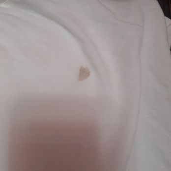 Motel 6 - Blood stain on pillowcase - Hotels Near Me - Tremonton, Utah Motel 6 - Blood stain on pillowcase - Hotels Near Me - Tremonton, Utah
