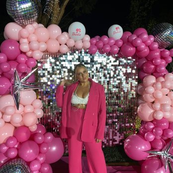 Miss Balloons - Barbie Baloons - Balloon Services Near Me Miss Balloons - Barbie Baloons - Balloon Services Near Me