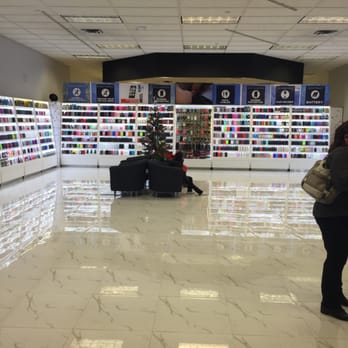 Phone Fix - Store interior - Mobile Phone Repair Near Me - West Nyack, New York