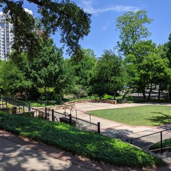 Turtle Creek Park - Parks Near Me - Dallas, Texas Turtle Creek Park - Parks Near Me - Dallas, Texas