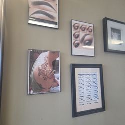 Perfect Eyebrows - She literally offers everything! The best in santa maria!!!