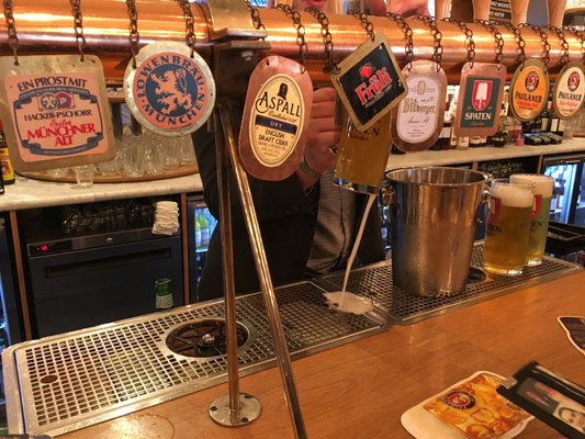 Albert's Schloss - Manchester by null