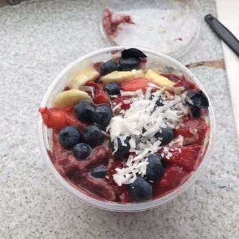 Newport Quik Stop - Açaí bowl with peanut butter - Convenience Stores Near Me - San Diego, California