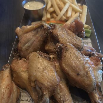 WSKY Bar + Grill - Smoked wings - Bars Near Me - Henderson, Nevada WSKY Bar + Grill - Smoked wings - Bars Near Me - Henderson, Nevada
