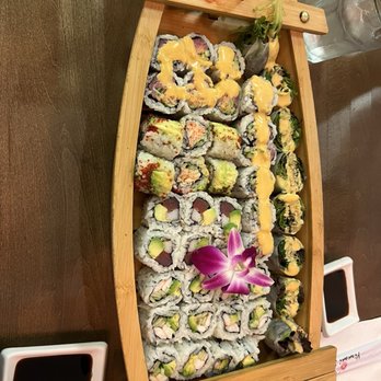 Yirasai Sushi & Cafe - spicy tuna, california honey roll, spring roll, florida roll..? - Sushi Bars Near Me - Potomac, Maryland Yirasai Sushi & Cafe - spicy tuna, california honey roll, spring roll, florida roll..? - Sushi Bars Near Me - Potomac, Maryland