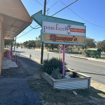 Ramona's Cafe - Ramona's outdoor sign - Mexican Near Me - San Antonio, Texas