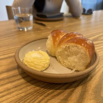 Ernest - Parker house rolls - New American Near Me - San Francisco, California