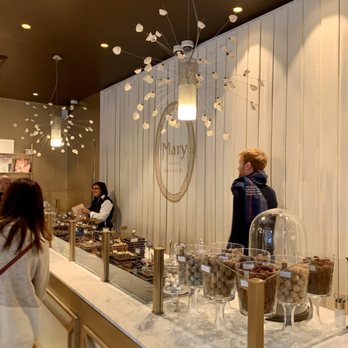 Mary - Inside - Chocolatiers & Shops Near Me - Brussels, BRU