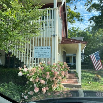 Fife 'n Drum Restaurant & Inn - Fife 'n Drum Inn - New American Near Me - Kent, Connecticut