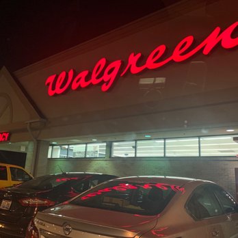 Walgreens - Love this Walgreens! Always open. Always Friendly - Drugstores Near Me - Elizabethtown, Kentucky Walgreens - Love this Walgreens! Always open. Always Friendly - Drugstores Near Me - Elizabethtown, Kentucky