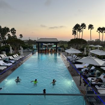 VIEW Restaurant & Lounge - Lounges Near Me - Newport Beach, California
