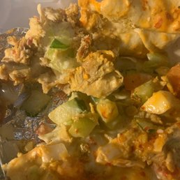 Showing you that this gusting dried up chicken in my chicken Shawarma wrap. It's inedible. Showing you that this gusting dried up chicken in my chicken Shawarma wrap. It's inedible.