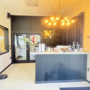 Noire Luxe LA - Reception - Nail Salons Near Me - Lomita, California Noire Luxe LA - Reception - Nail Salons Near Me - Lomita, California
