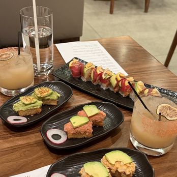 Yume Sushi Bar - Crispy Rice Spicy Tuna, Crispy Rice Avocado & Truffle Oil, Crispy Rice Spicy Shrimp, Citrus Roll, lychee martini - Sushi Bars Near Me - Calabasas, California