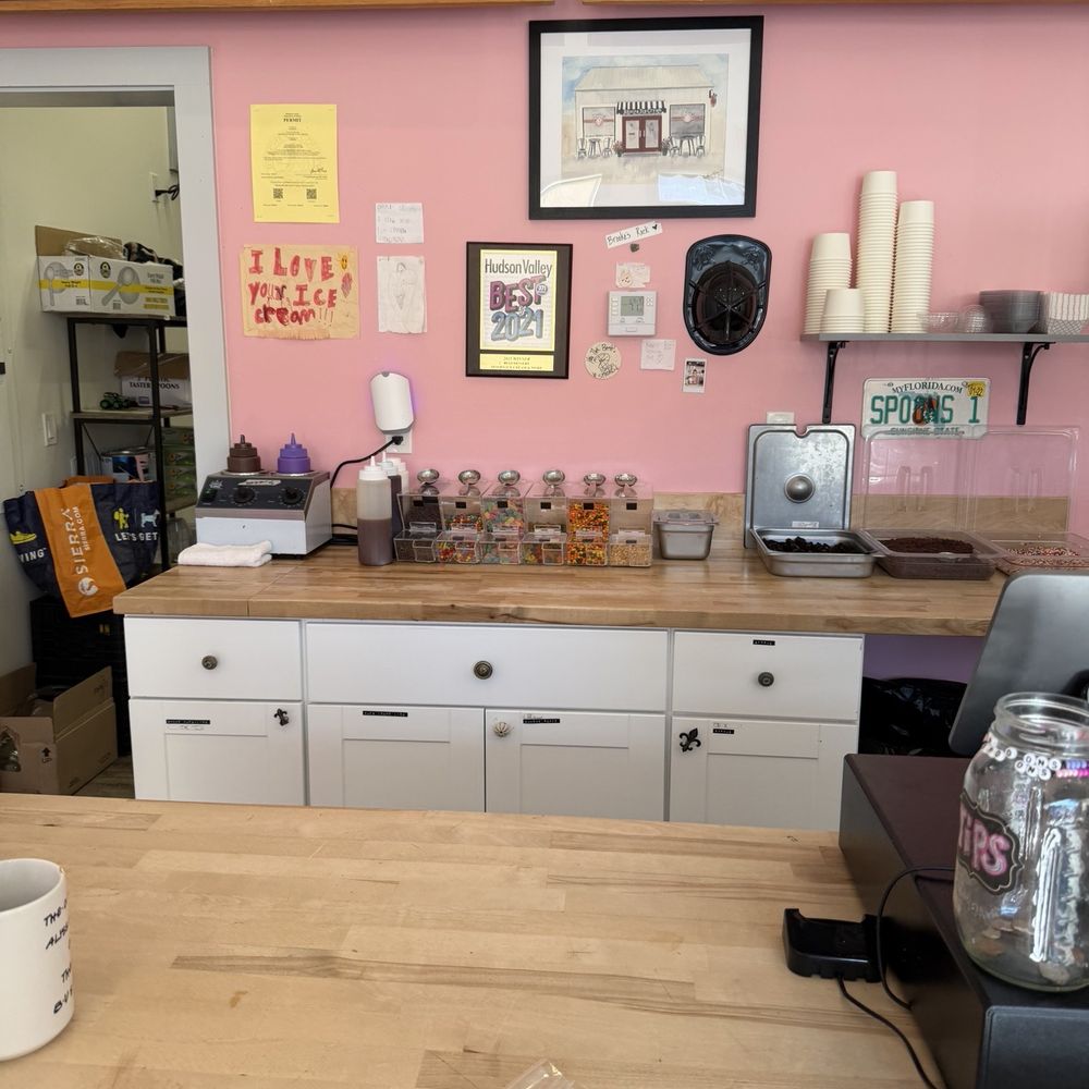 Spoons Ice Cream - Ice Cream & Frozen Yogurt Near Me - Poughkeepsie, New York Spoons Ice Cream - Ice Cream & Frozen Yogurt Near Me - Poughkeepsie, New York