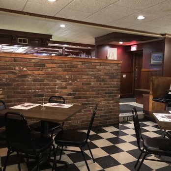 The Union Grill - Nice little seating area - Desserts Near Me - Washington, Pennsylvania