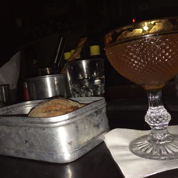Frigobar - Cocktail Bars Near Me - São Paulo, SP