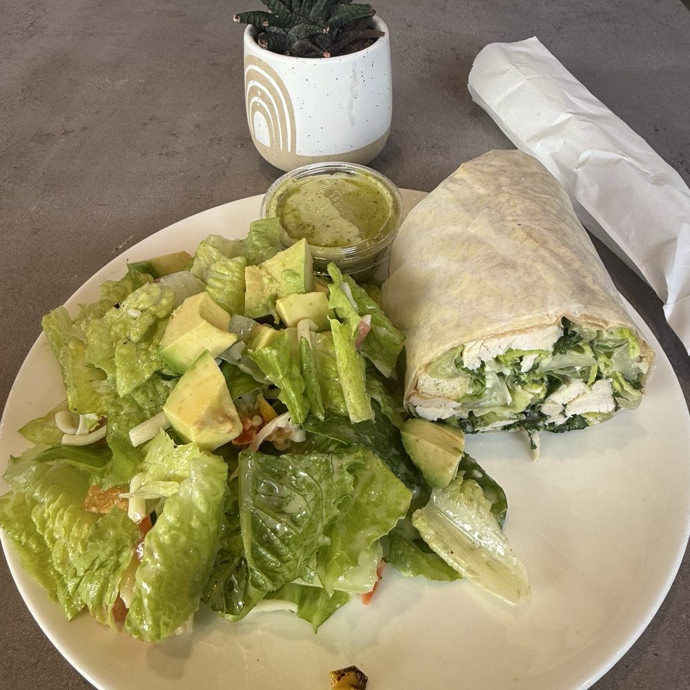 Carrot Express - La Mexicana & chicken ceasar wrap - Salad Near Me - Miami, Florida Carrot Express - La Mexicana & chicken ceasar wrap - Salad Near Me - Miami, Florida