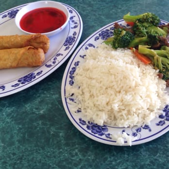 Brothers Noodles - Beef and broccoli with white rice and chicken egg rolls! - Chinese Near Me - Tucson, Arizona Brothers Noodles - Beef and broccoli with white rice and chicken egg rolls! - Chinese Near Me - Tucson, Arizona