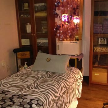 Ladybird Lash - Get a bit of beauty sleep in our cozy lash room! - Eyelash Service Near Me - San Marcos, Texas
