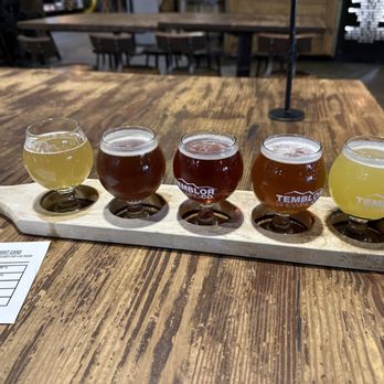 Temblor Brewing Company - Flight of beer - Breweries Near Me - Bakersfield, California Temblor Brewing Company - Flight of beer - Breweries Near Me - Bakersfield, California