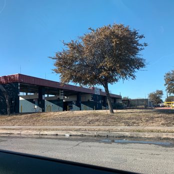 Kwik Wash - Horrible experience, dirty water and brush doesn't even scrub the lightest dirt off of my car. My hand could do better. - Laundry Services Near Me - San Antonio, Texas Kwik Wash - Horrible experience, dirty water and brush doesn't even scrub the lightest dirt off of my car. My hand could do better. - Laundry Services Near Me - San Antonio, Texas