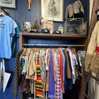 Dog Daze Vintage - Display - Used, Vintage & Consignment Near Me - Oklahoma City, Oklahoma Dog Daze Vintage - Display - Used, Vintage & Consignment Near Me - Oklahoma City, Oklahoma
