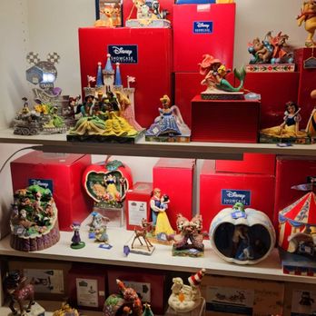 Perky Pelican Christmas Shoppe - Gift Shops Near Me - Saint Augustine, Florida Perky Pelican Christmas Shoppe - Gift Shops Near Me - Saint Augustine, Florida