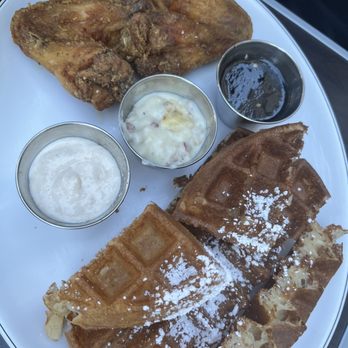 The Breakfast Bar - Love-Lee Chicken & Waffles - a must - Breakfast & Brunch Near Me - Long Beach, California