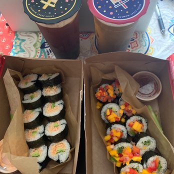 Bubble Maki - Spicy crab roll, mango shrimp roll, black tea, and jasmine green tea bubble teas - Sushi Bars Near Me