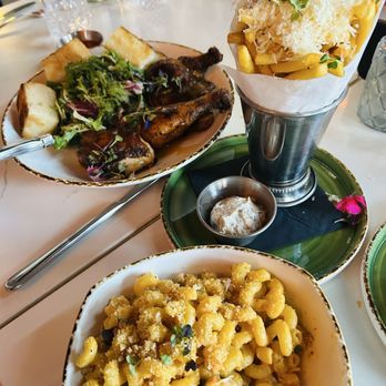 Arden Restaurant - Bon appétit , left: Organic Jidori Half Chicken Entree, E-truffle fries and Lobster Mac & Cheese - Breakfast & Brunch Near Me - West Hollywood, California
