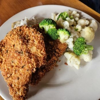 Penn Brewery - Pork schnitzel - German Near Me - Pittsburgh, Pennsylvania Penn Brewery - Pork schnitzel - German Near Me - Pittsburgh, Pennsylvania
