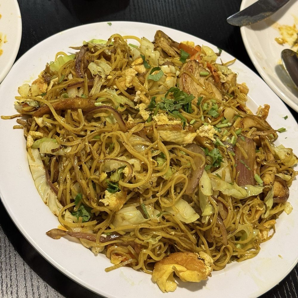 Himalayan Hub - Mixed Chow Mein - Indian Near Me - San Francisco, California Himalayan Hub - Mixed Chow Mein - Indian Near Me - San Francisco, California