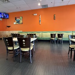 Oahu Hawaiian BBQ - Inside seating