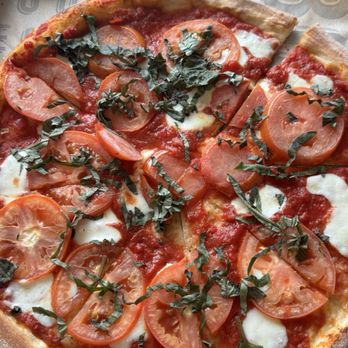 Blast & Brew - Margherita Pizza - Pizza Near Me - Clovis, California