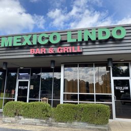 the front of a mexican restaurant