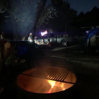 Lake Piru Recreation Area - Camp Fire - Parks Near Me - Piru, California Lake Piru Recreation Area - Camp Fire - Parks Near Me - Piru, California