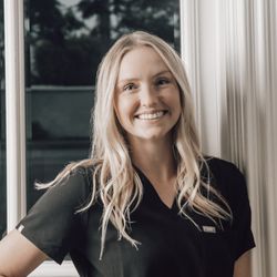 Carlsbad Speech Therapy - Meet the owner and founder of Carlsbad Speech Therapy Inc. Kelli is a licensed and board certified speech language pathologist.