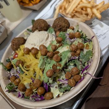 Gotts Roadside - Falafel salad no cheese - Burgers Near Me - Napa, California Gotts Roadside - Falafel salad no cheese - Burgers Near Me - Napa, California
