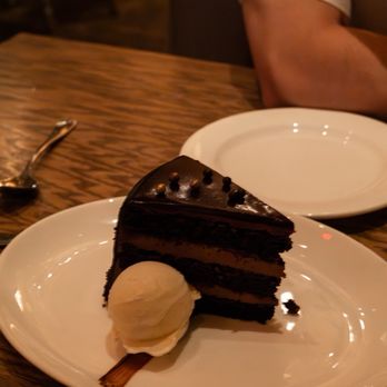 Mooo.... Beacon Hill - Chocolate Layer Cake - Steakhouses Near Me - Boston, Massachusetts