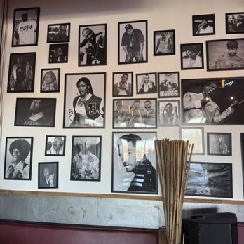 Big Bill's Bar-Be-Que - Barbeque Near Me - Memphis, Tennessee