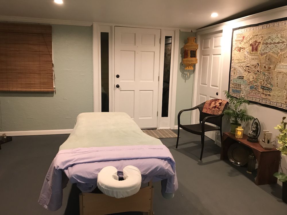 EMBRACING NATURE Updated October 2024 2015 Braxton Cir, Darlington