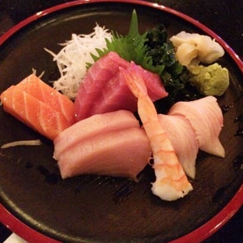 Tsui Sushi Bar - Sashimi Set - Sushi Bars Near Me - Seattle, Washington
