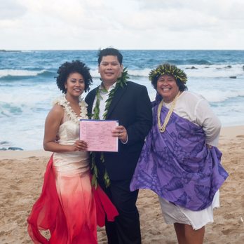 A Rainbow In Paradise Weddings - Wonderful beach wedding, amazing bouquet and awesome photography! - Wedding Planning Near Me A Rainbow In Paradise Weddings - Wonderful beach wedding, amazing bouquet and awesome photography! - Wedding Planning Near Me