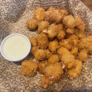 Cheddar's Scratch Kitchen - Wisconsin Cheese Bites - Southern Near Me - Tampa, Florida