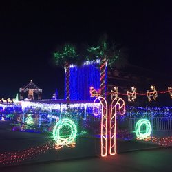 XMas Light Display - Mount Dora Boating Center