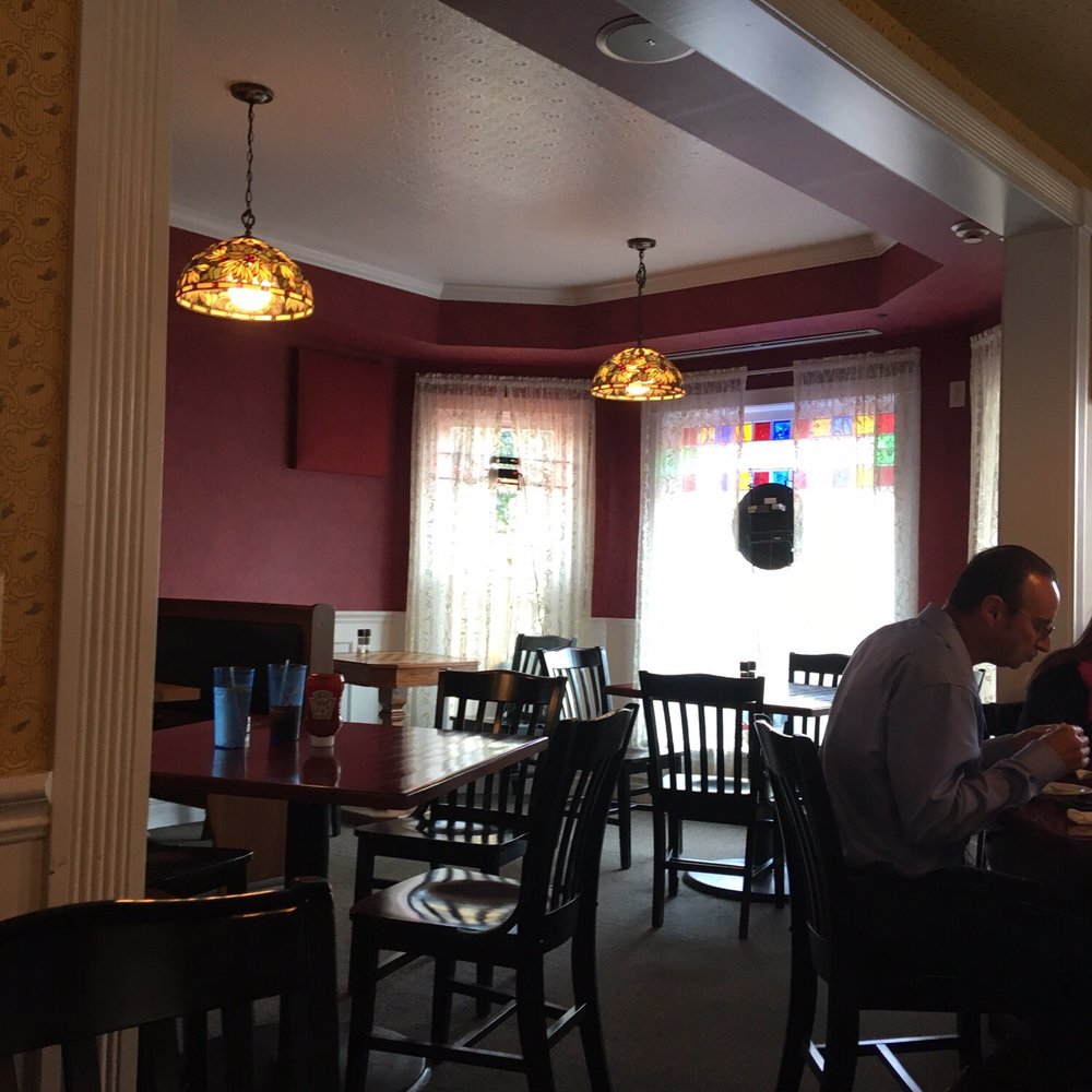 Sweet Basil - Dining room - Italian Near Me - Tully, New York Sweet Basil - Dining room - Italian Near Me - Tully, New York
